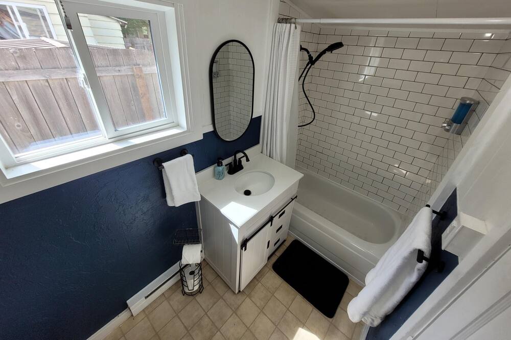 Photo of Bathroom in Western