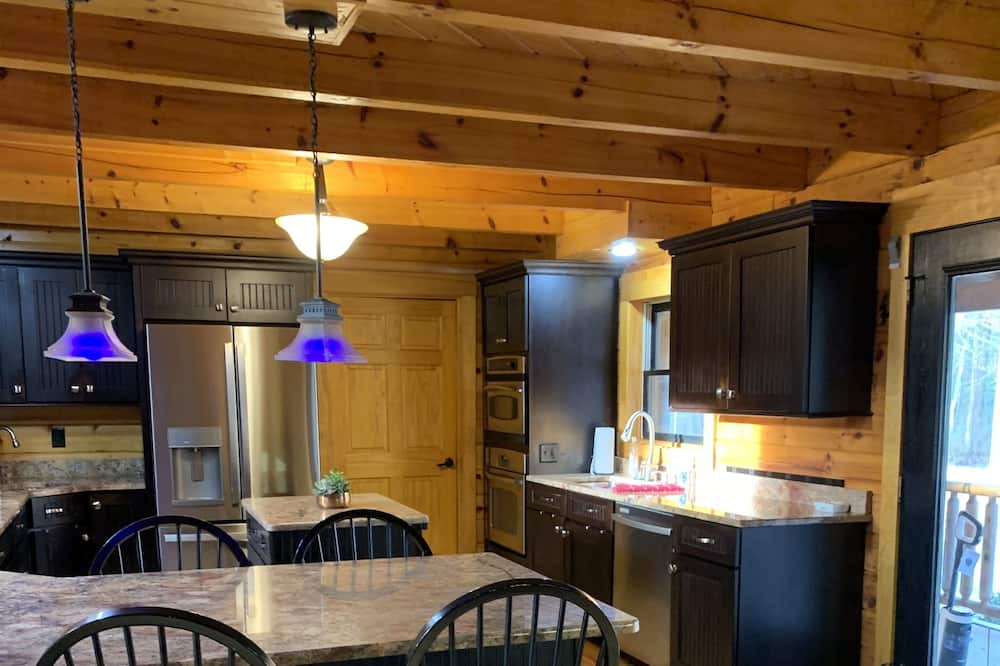 Photo of Kitchen in Stonehouse