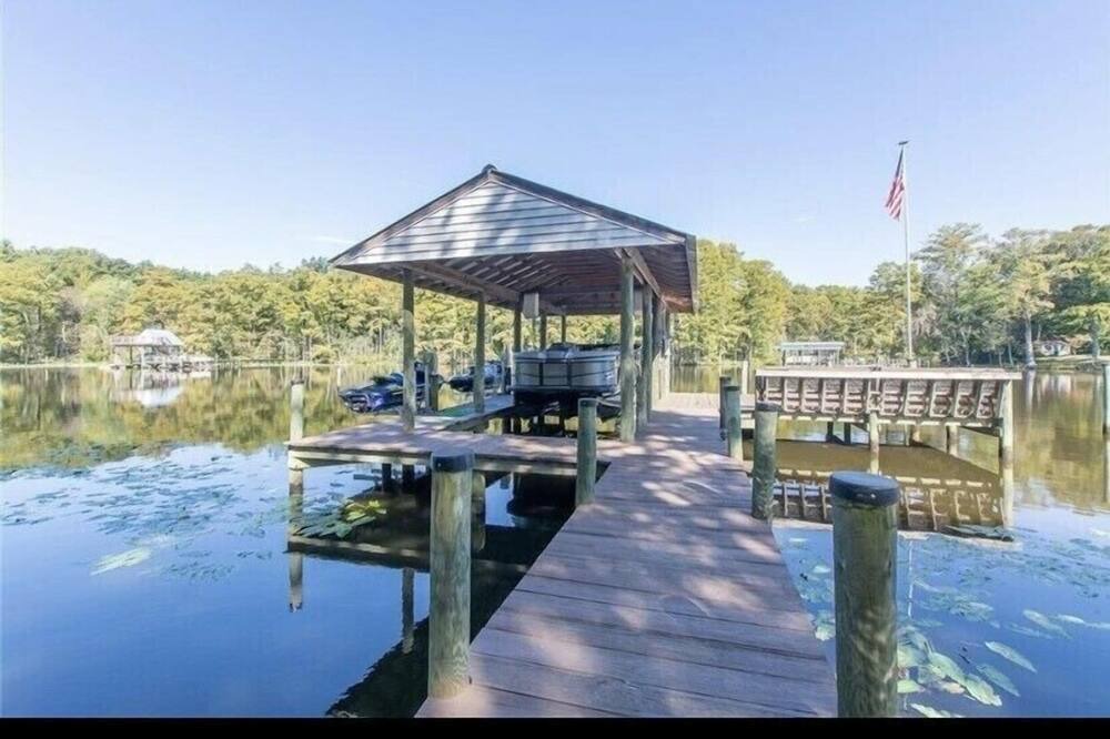 Photo of Others in Stonehouse