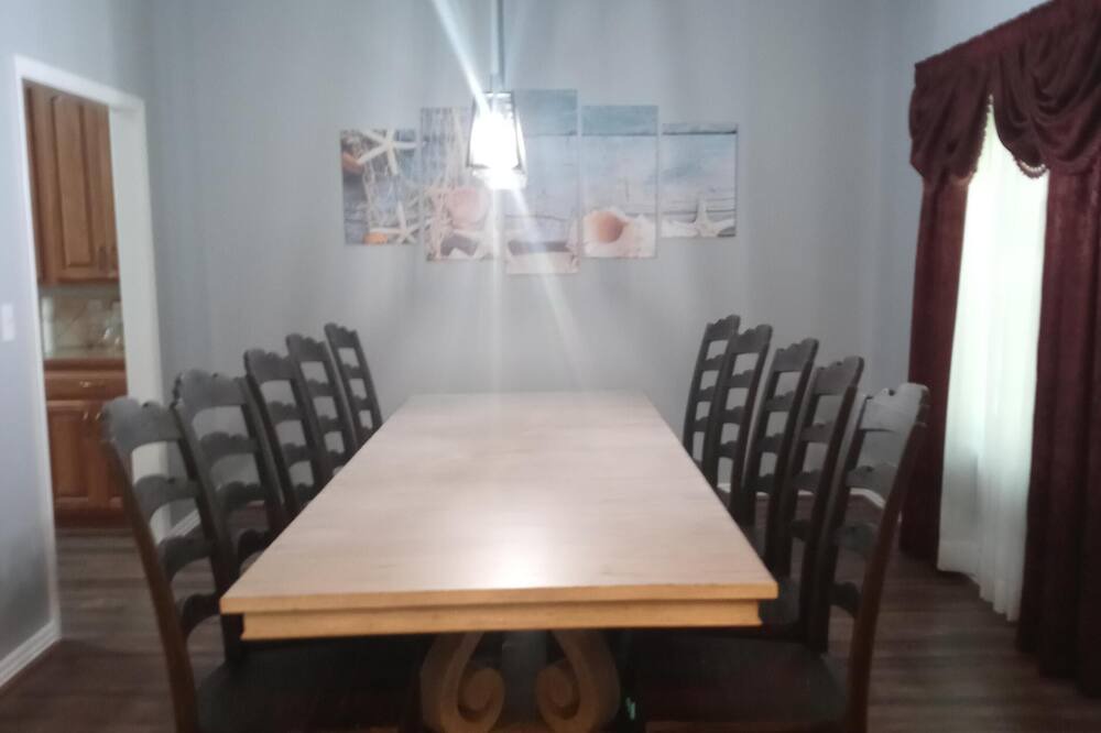 Photo of Bedroom in Hoyt