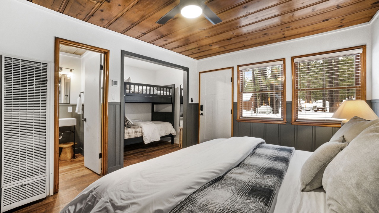 Photo of Bedroom in Tahoe Valley