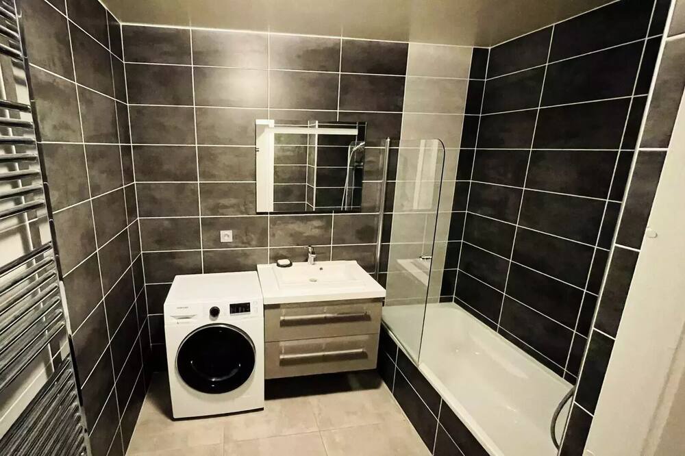 Photo of Bathroom in Brison-Saint-Innocent