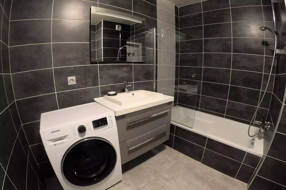 Photo of Bathroom in Brison-Saint-Innocent