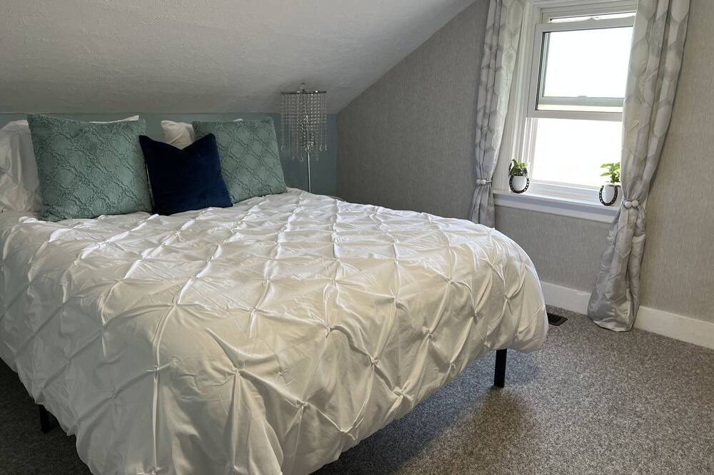 Photo of Bedroom in County of Brant