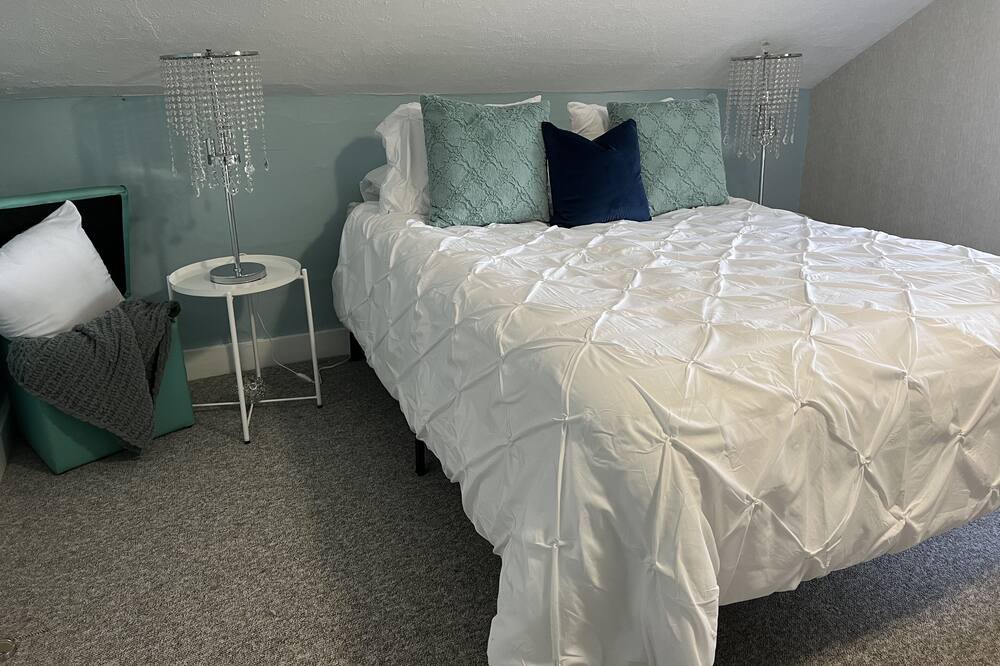 Photo of Bedroom in County of Brant