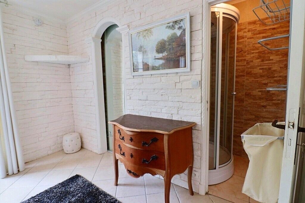 Photo of Others in Plescop