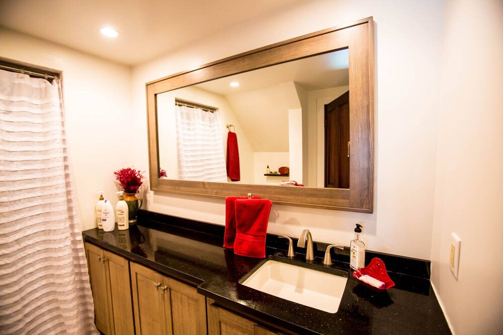 Photo of Bathroom in Hamilton