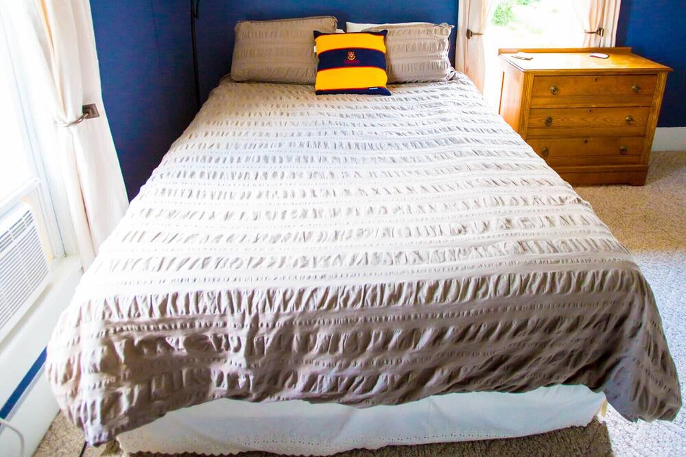 Photo of Bedroom in Hamilton
