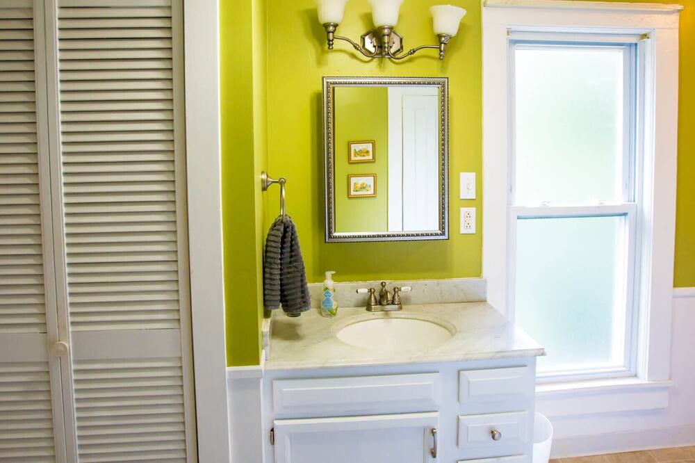 Photo of Bedroom in Hamilton