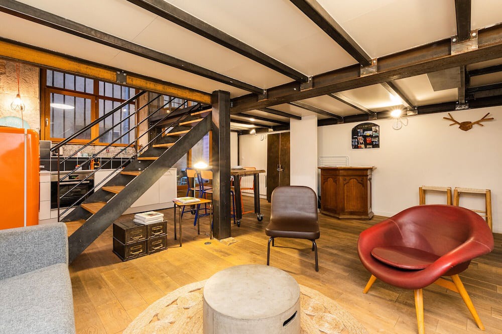 Photo of Others in Old Lyon