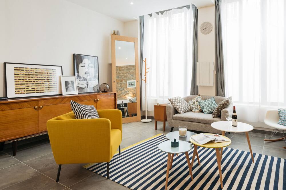 Photo of Others in Voltaire - Saint Amour