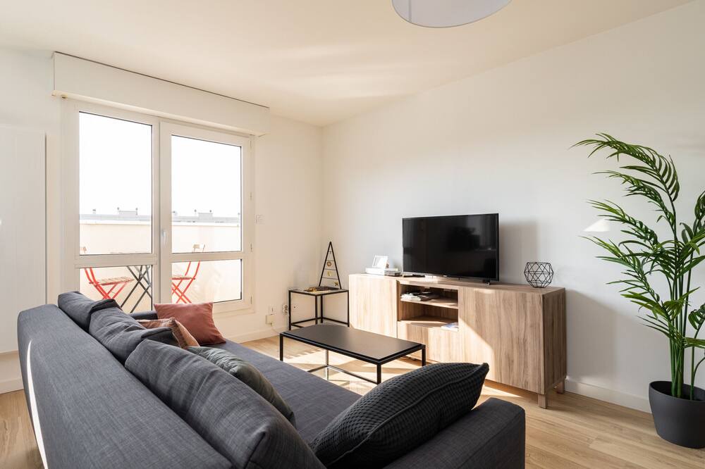 Photo of Livingroom in Yves Farge - Le Fleuve