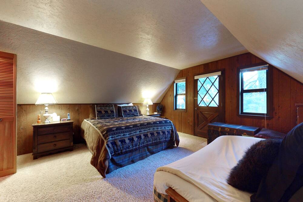 Photo of Bedroom in Kingswood Estates