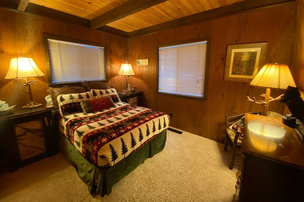 Photo of Bedroom in Kingswood Estates