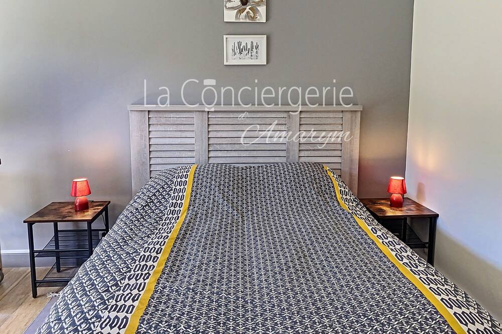 Photo of Bedroom in Eu