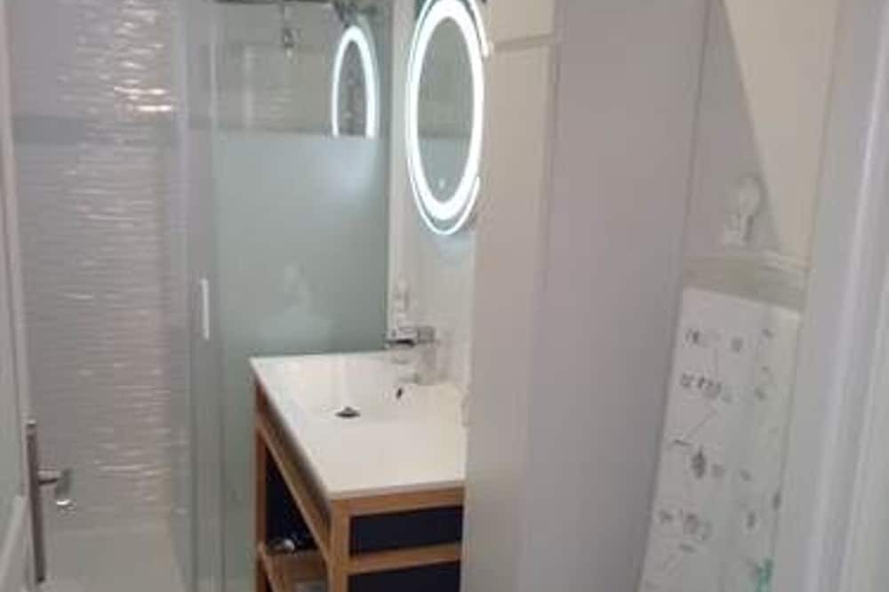 Photo of Bathroom in Cusey