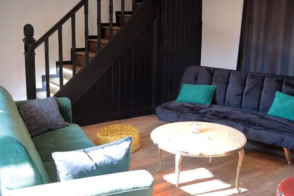 Photo of Livingroom in Cusey