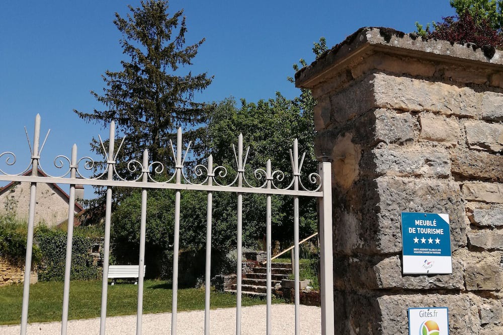 Photo of Others in Cusey