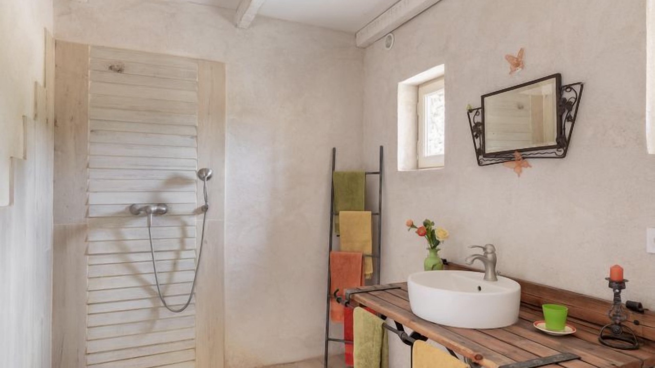 Photo of Others in Caderousse