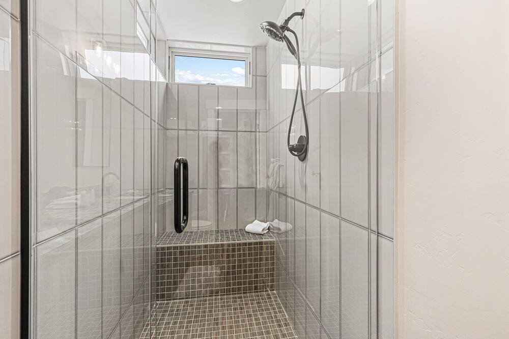 Photo of Bathroom in Woodmoor