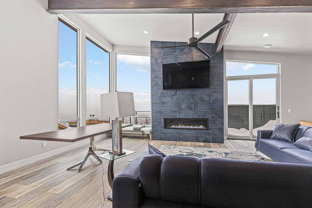 Photo of Livingroom in Woodmoor