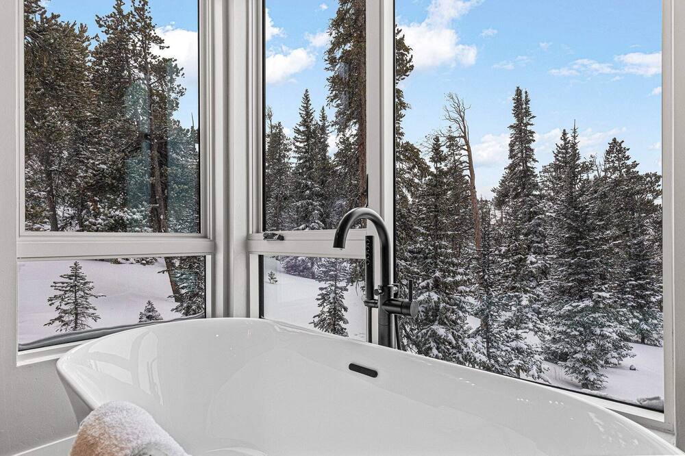 Photo of Bathroom in Woodmoor