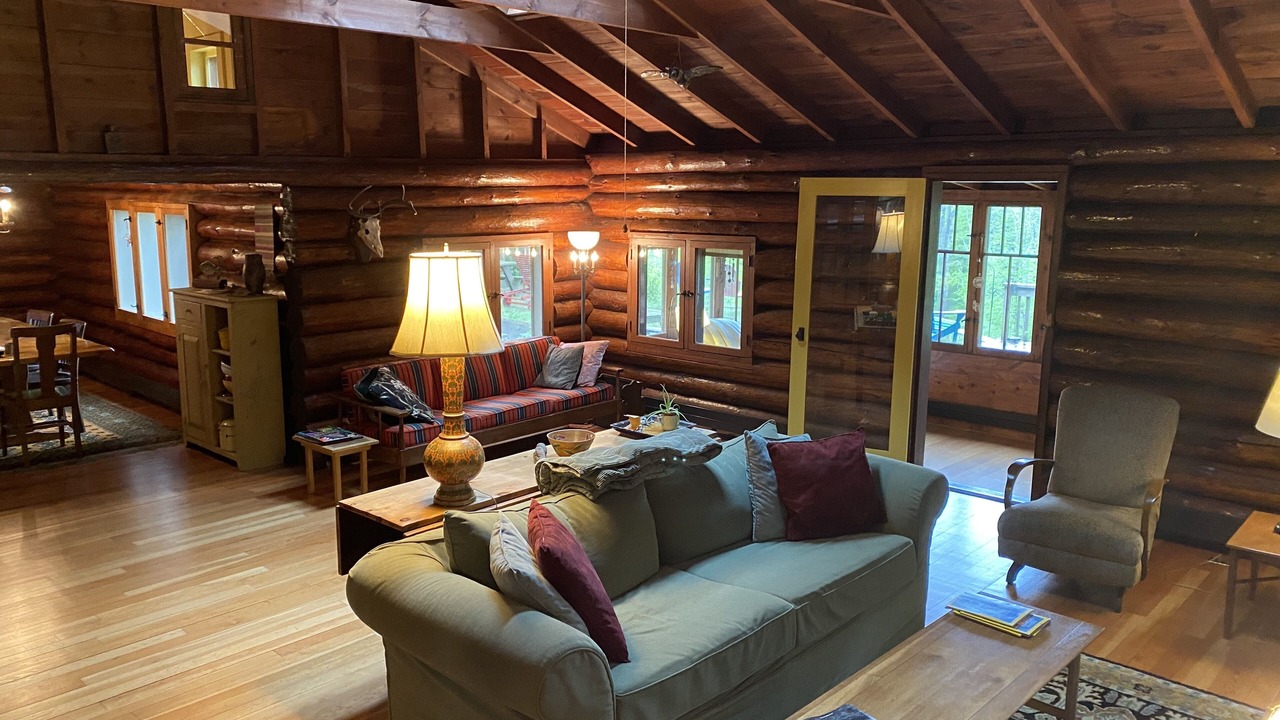 Photo of Livingroom in Newaygo