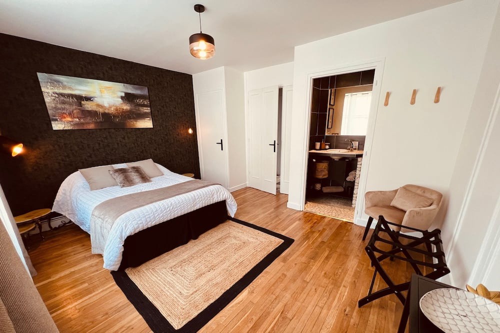 Photo of Bedroom in Romans-sur-Isere