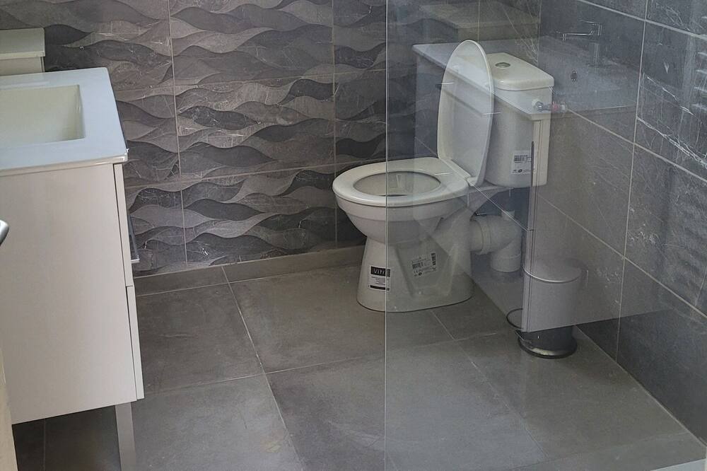 Photo of Bathroom in Les Mages