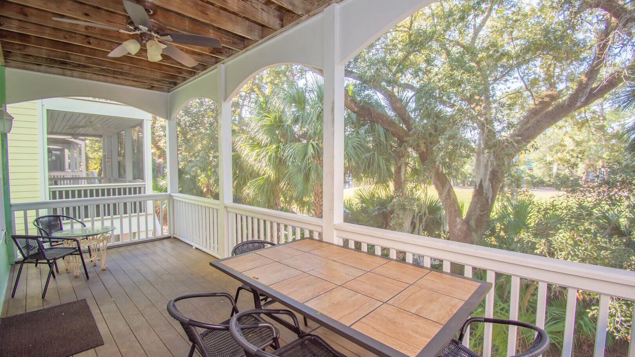 Photo of Patio Balcony in Bonito Boathouses