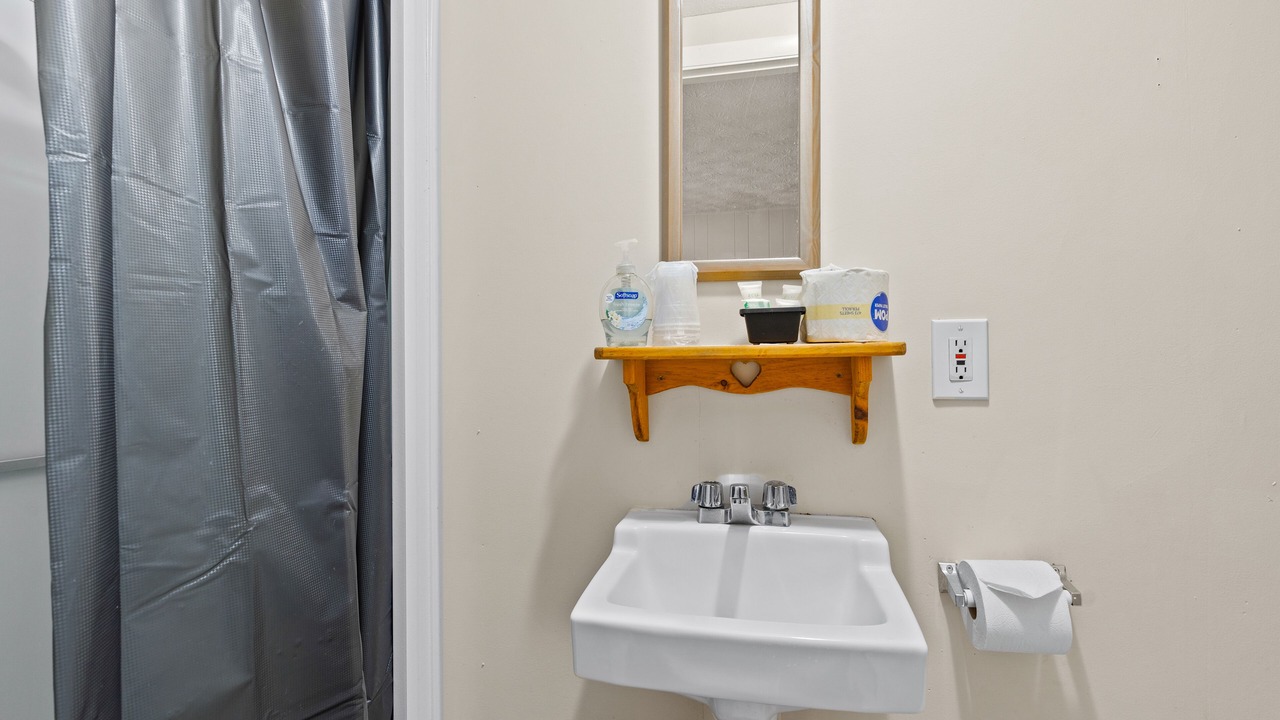 Photo of Bathroom in Old Orchard Beach