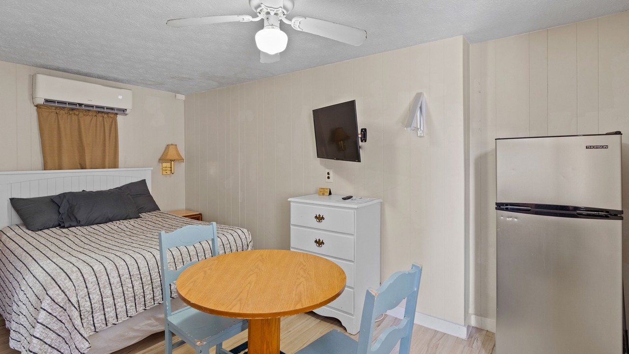 Photo of Bedroom in Old Orchard Beach