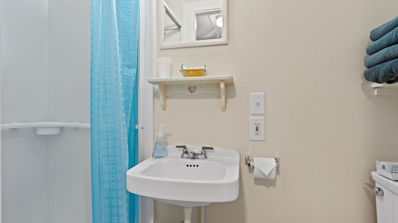Photo of Bathroom in Old Orchard Beach