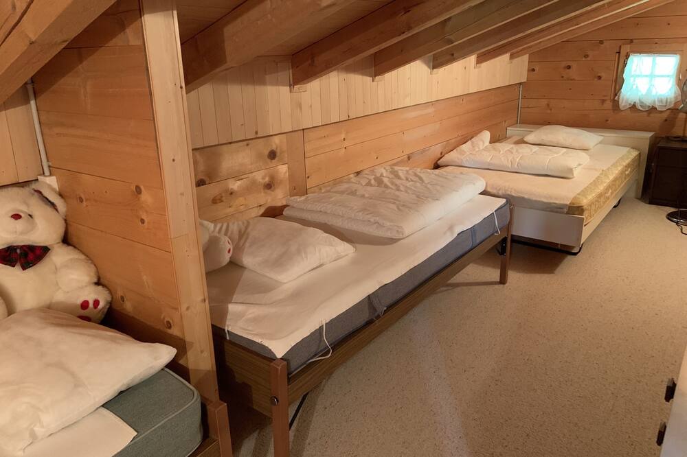 Photo of Bedroom in Zweisimmen