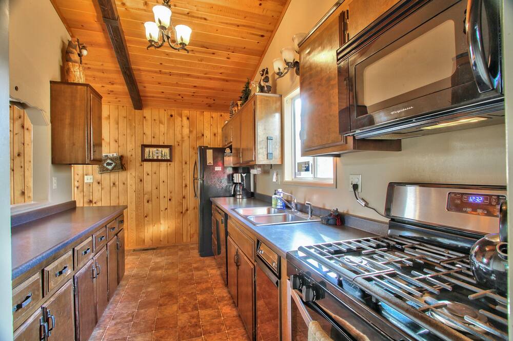 Photo of Kitchen in Whispering Forest