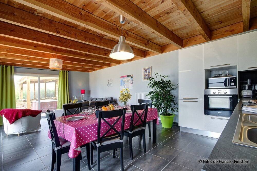 Photo of Kitchen in Plouneventer