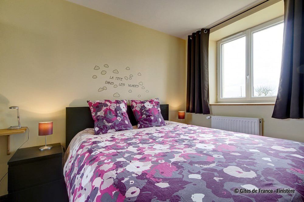 Photo of Bedroom in Plouneventer