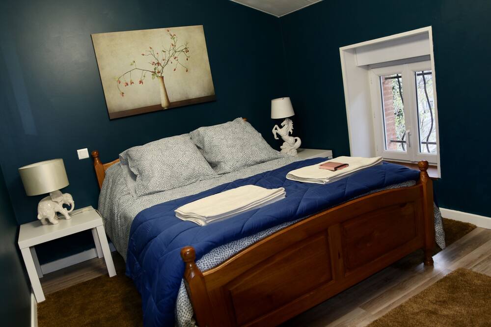 Photo of Bedroom in Lastours