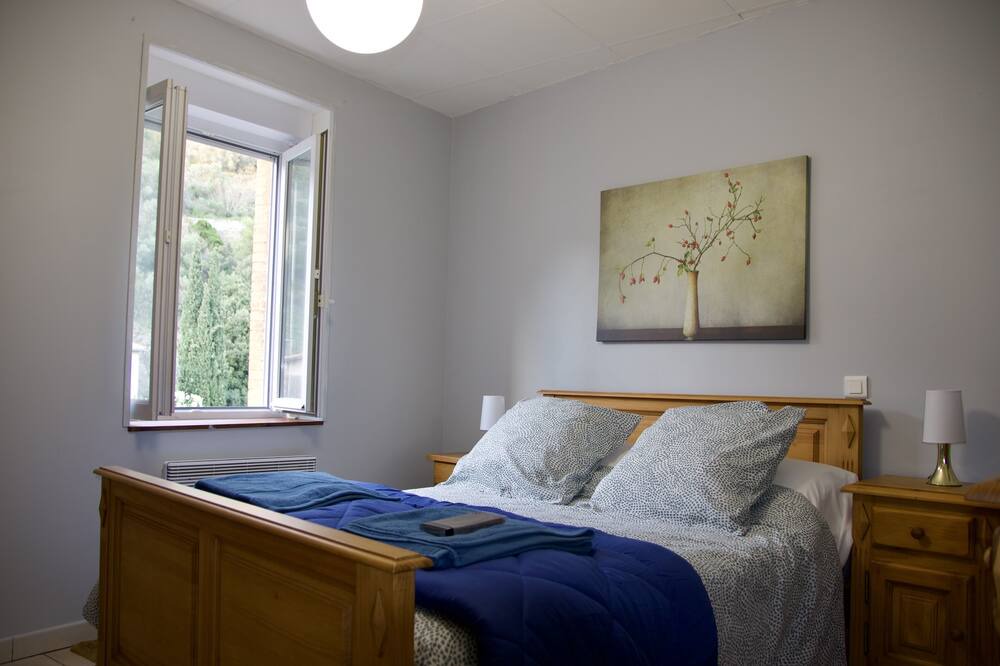 Photo of Bedroom in Lastours