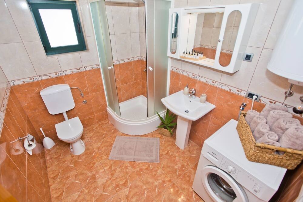 Photo of Bathroom in Bogomolje