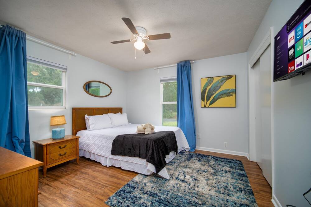 Photo of Bedroom in Orange Park