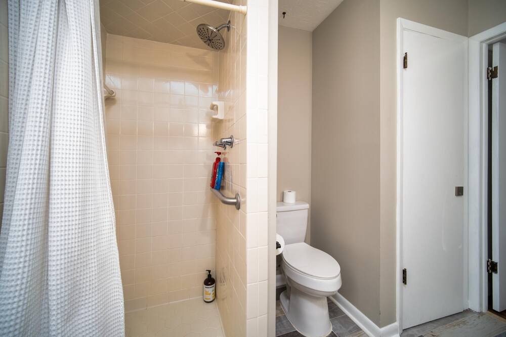 Photo of Bathroom in Orange Park