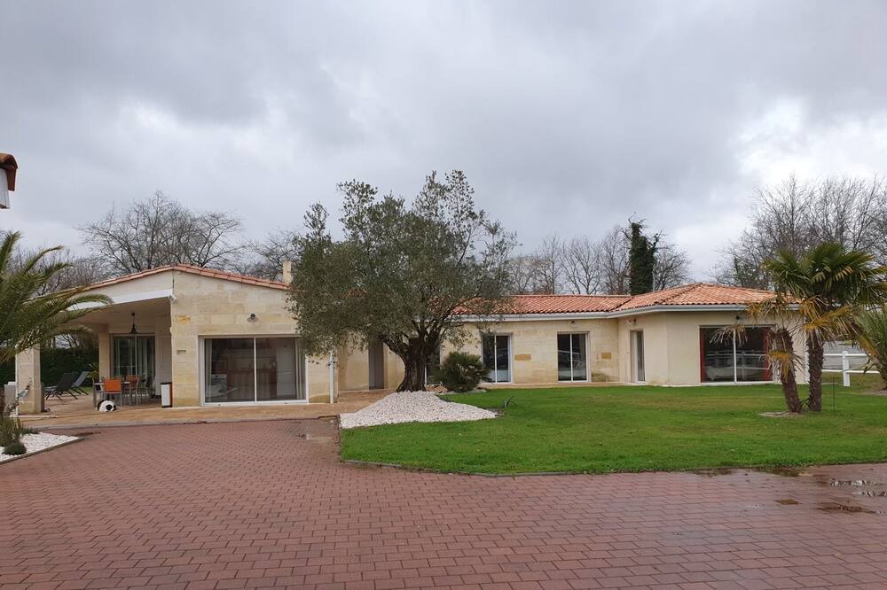 Photo of Outdoor in Merignac
