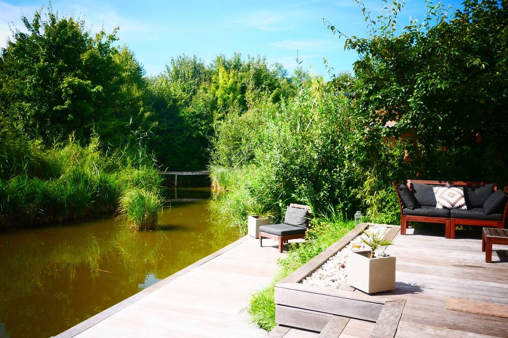 Photo of Outdoor in Saint-Quentin-en-Tourmont