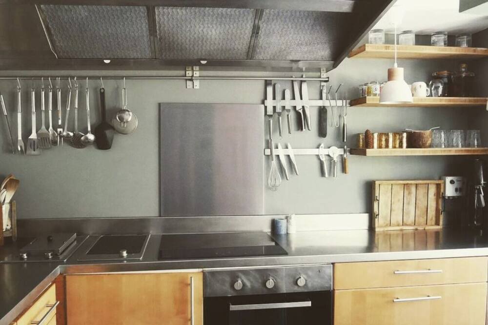 Photo of Kitchen in Saint-Quentin-en-Tourmont