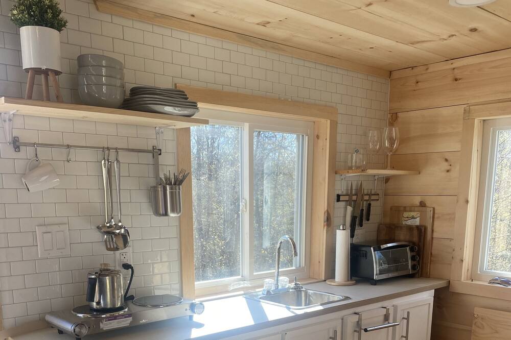 Photo of Kitchen in Central Frontenac