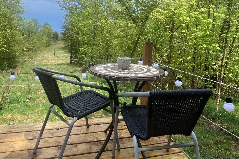 Photo of Patio Balcony in Central Frontenac