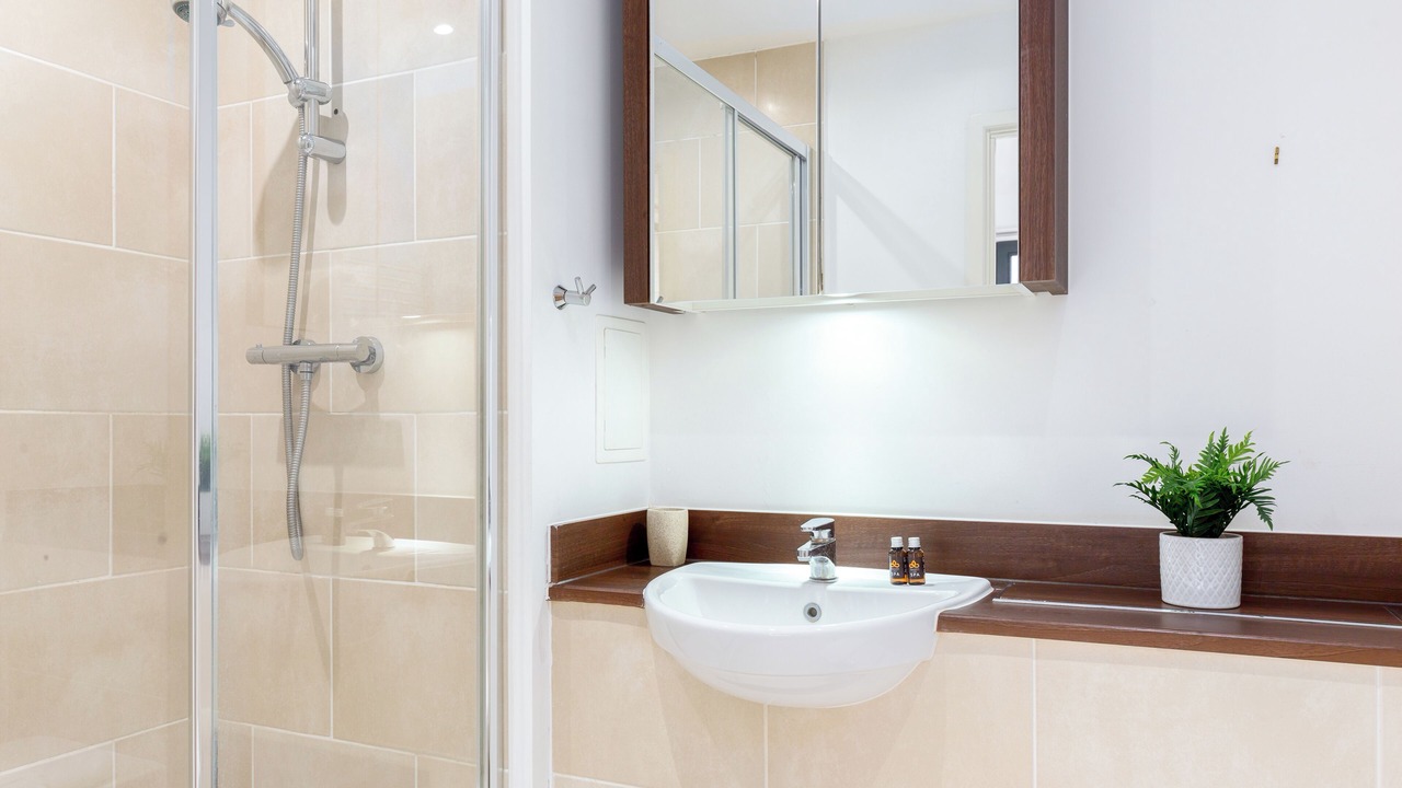 Photo of Bathroom in Rotherhithe
