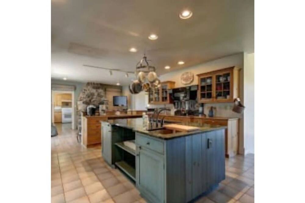 Photo of Kitchen in Williamstown