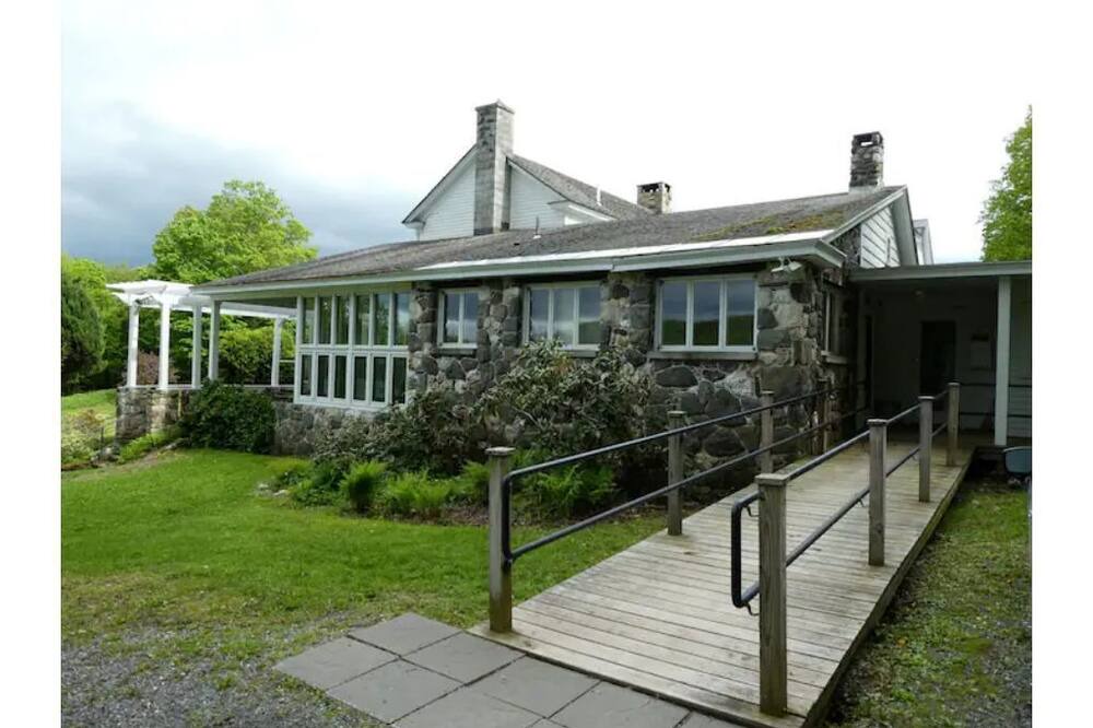 Photo of Others in Williamstown